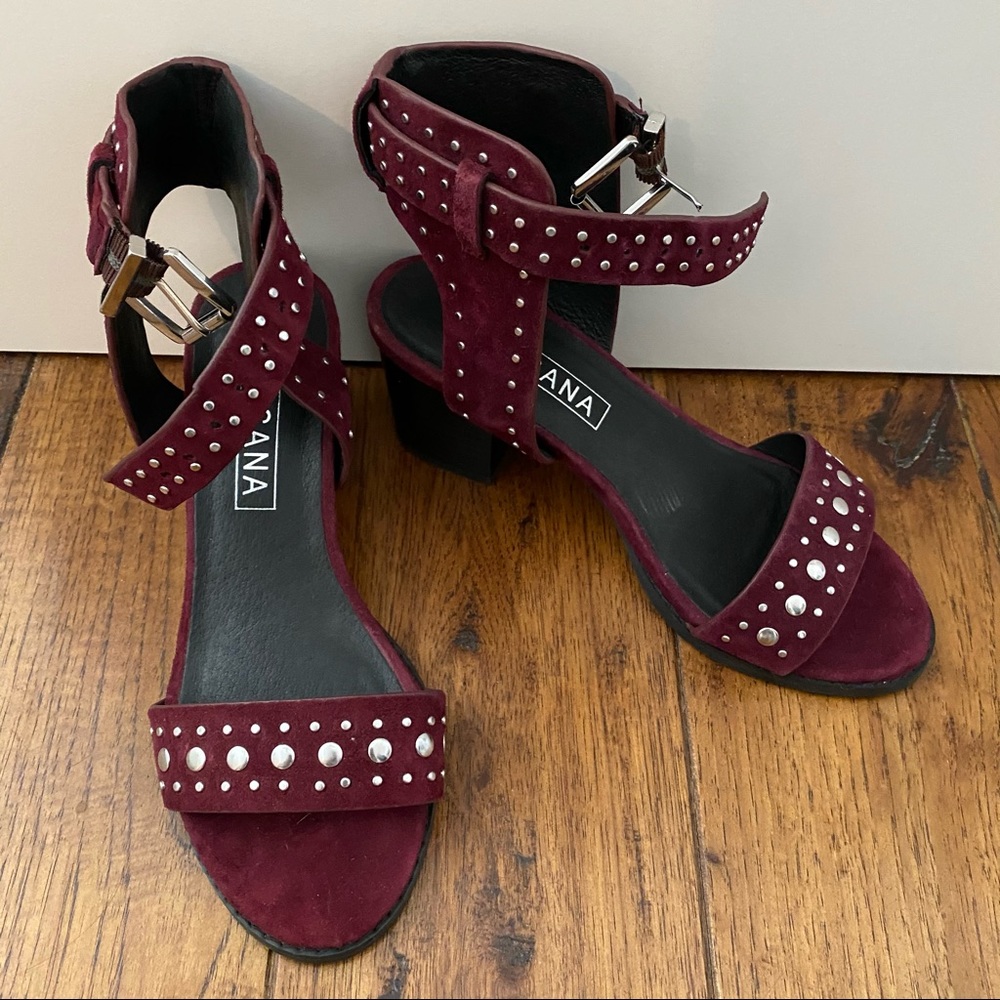 Heeled sandals